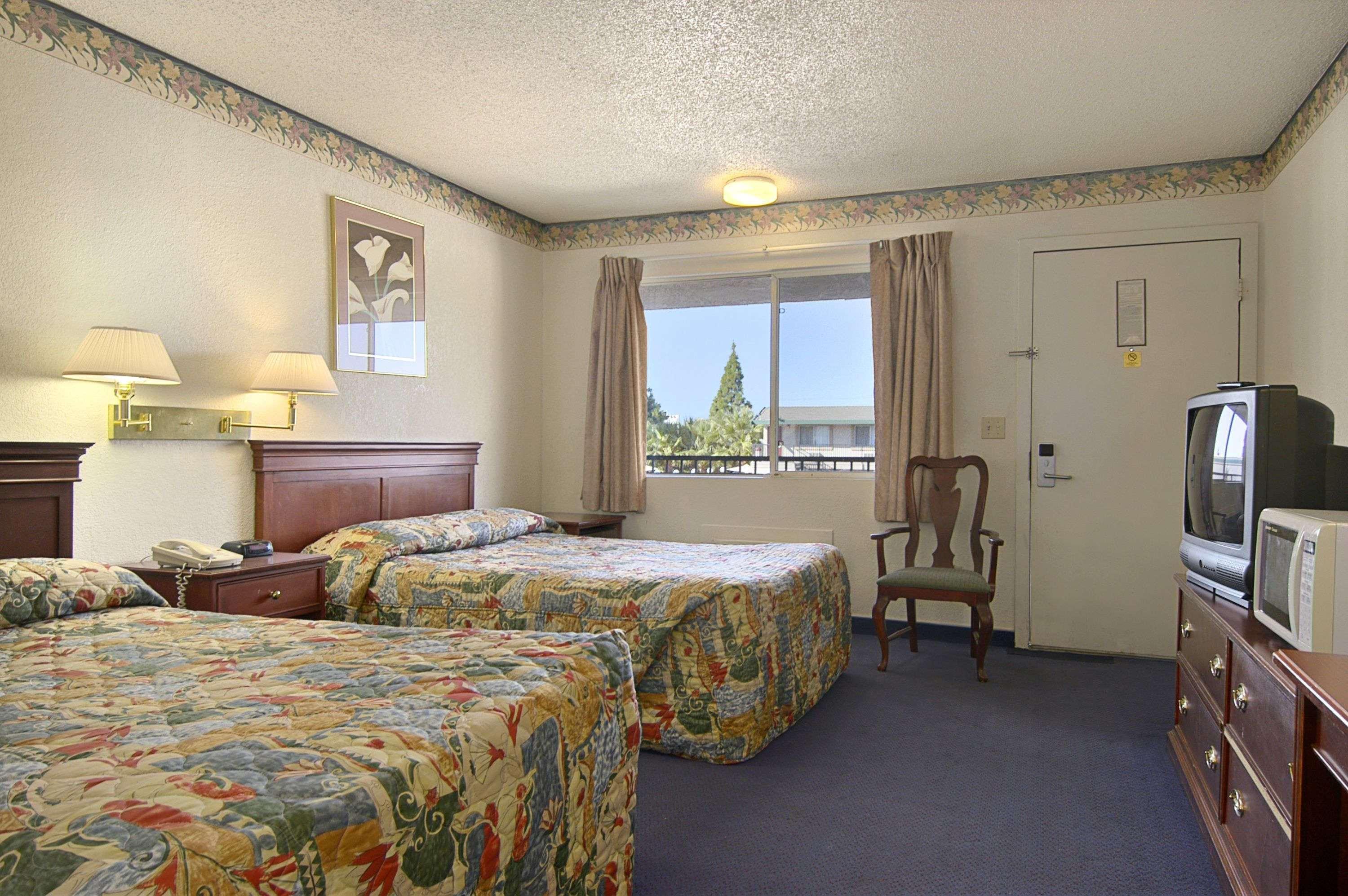 Days Inn By Wyndham Yuba City Exterior photo